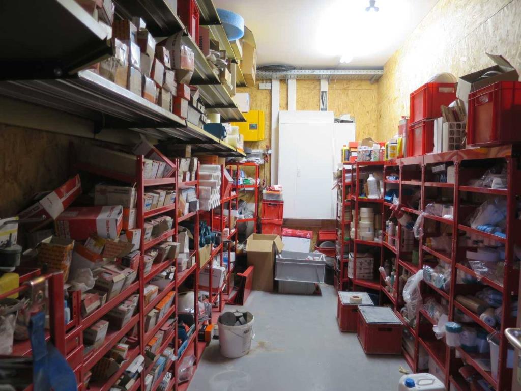 construction machinery and equipment, scaffolding materials, commercial vehicles-1