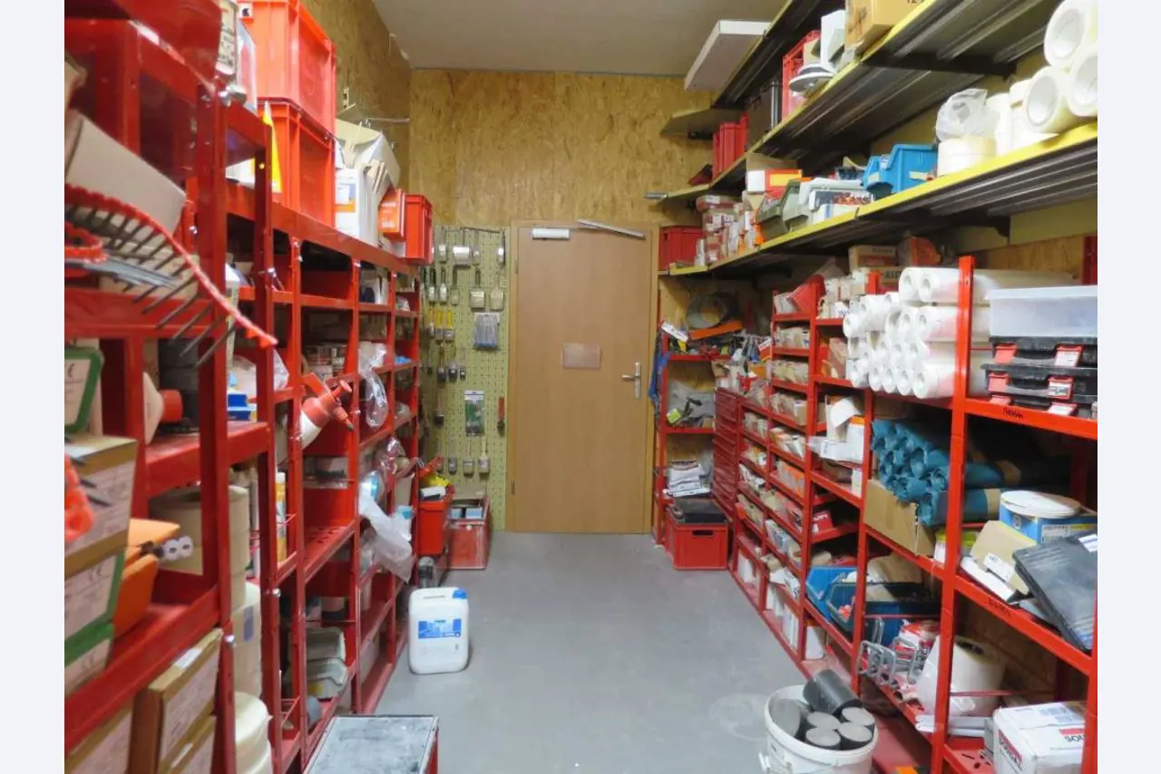 Bouwuitrusting, steigers, bedrijfsvoertuigen-2