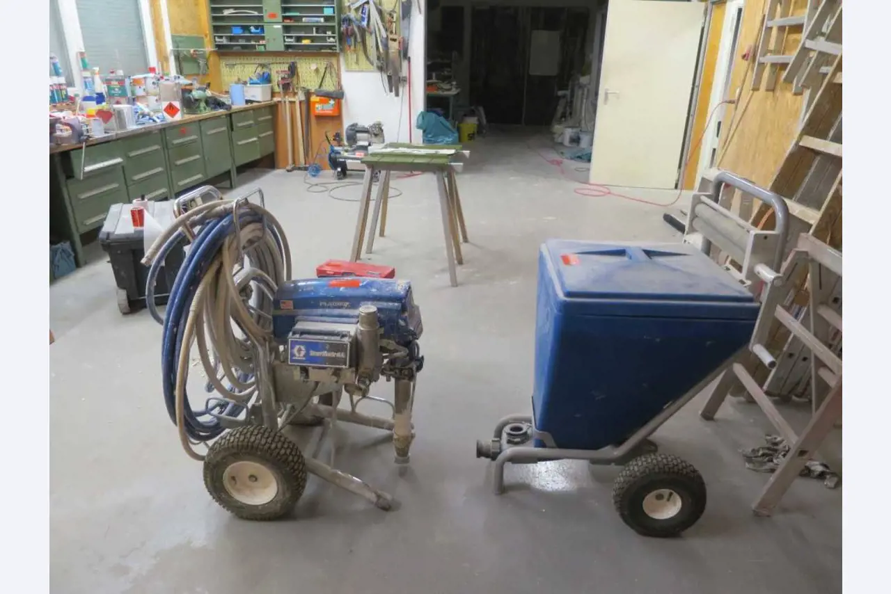 Bouwuitrusting, steigers, bedrijfsvoertuigen-1