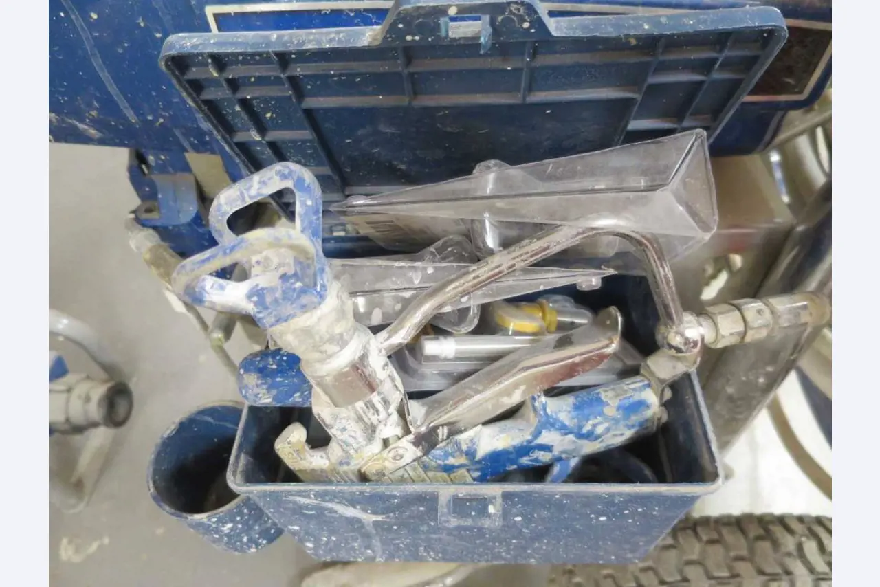 Bouwuitrusting, steigers, bedrijfsvoertuigen-5