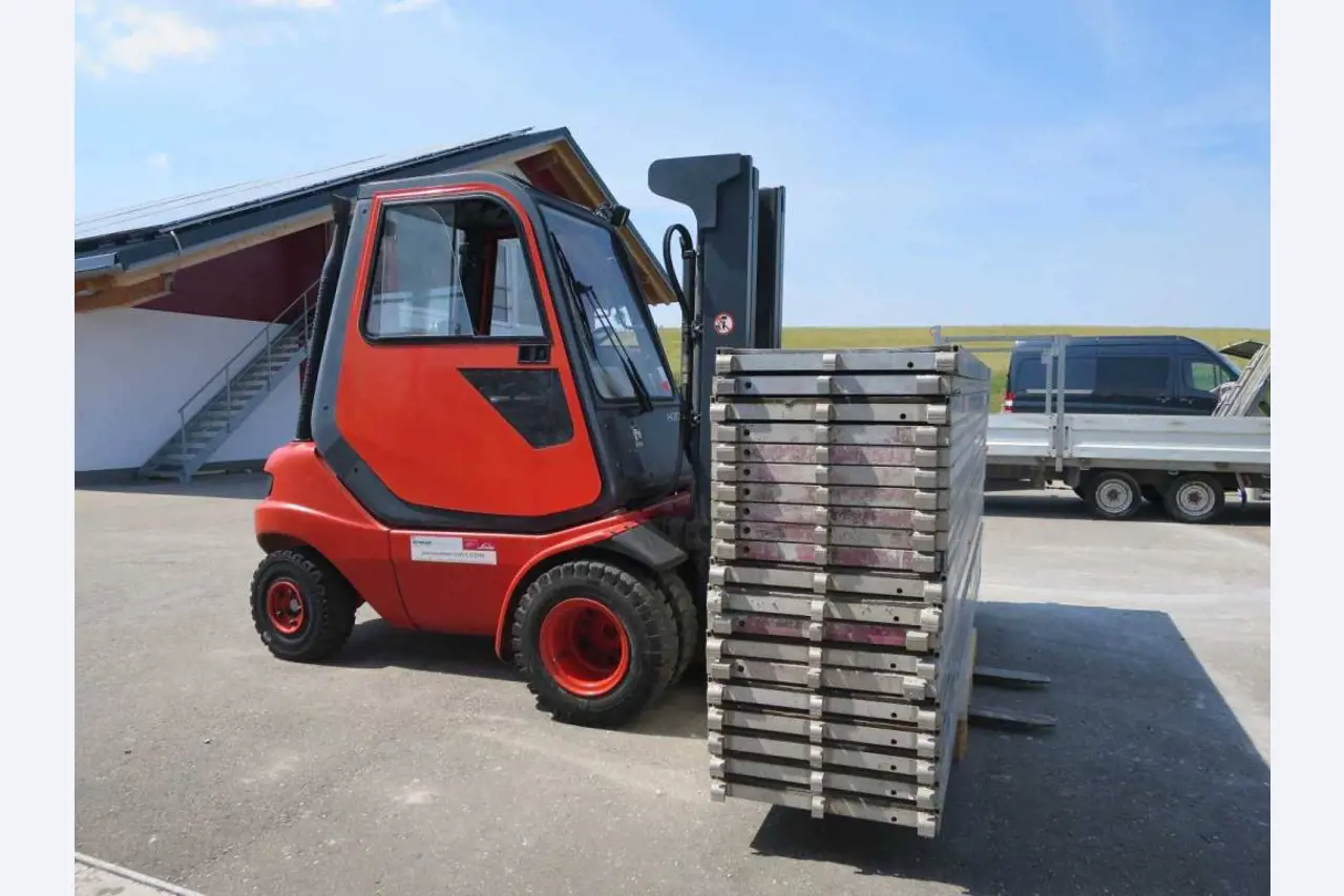 Bouwuitrusting, steigers, bedrijfsvoertuigen-4