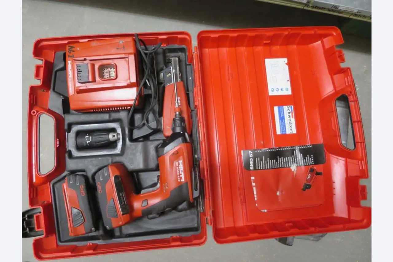 construction machinery and equipment, scaffolding materials, commercial vehicles-1