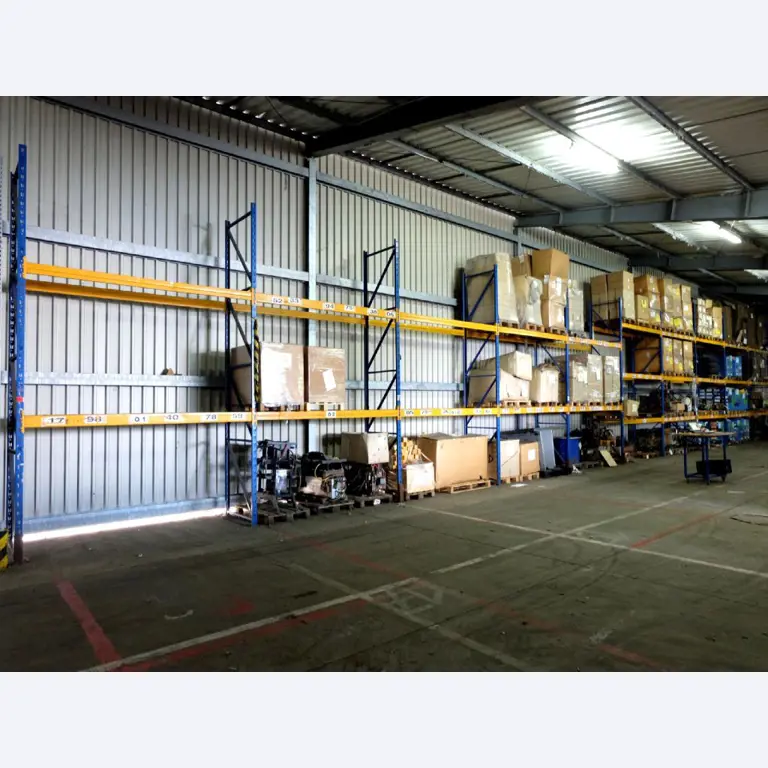 Machines pour la fabrication de pièces (rapportées) automobiles moussées et injectées-1