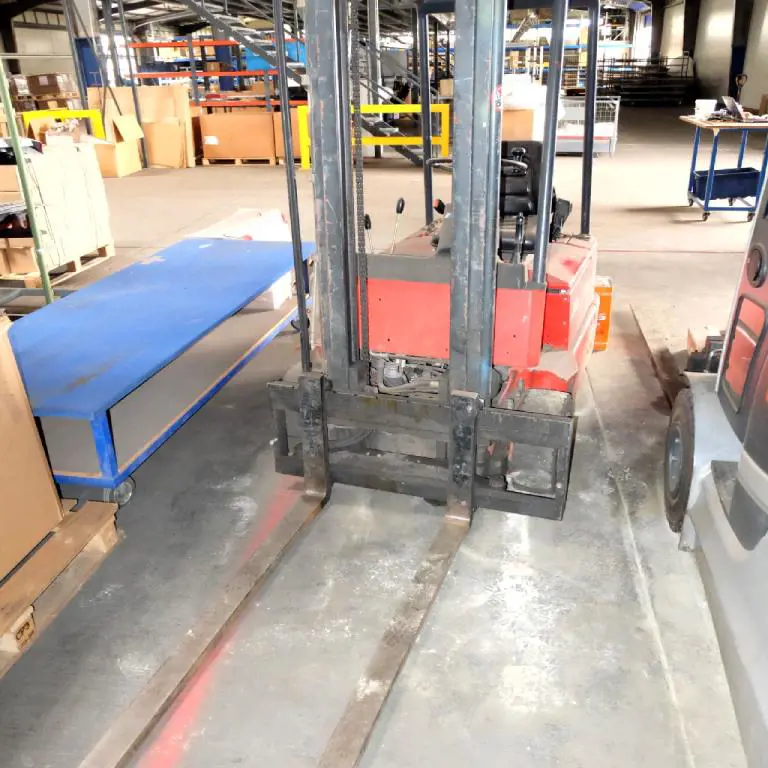 forklift truck Linde E15