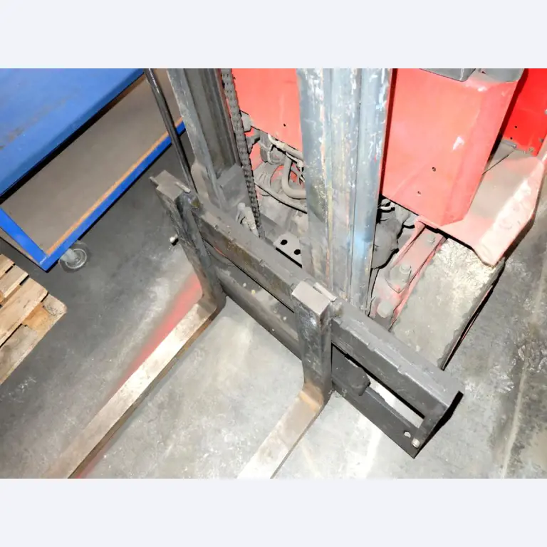 Machines pour la fabrication de pièces (rapportées) automobiles moussées et injectées-6