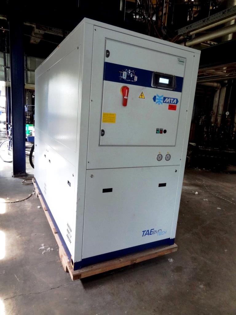 Machines for the manufacturing of foamed <br>and injected attachments and spare parts <br>for the automotive sector-2