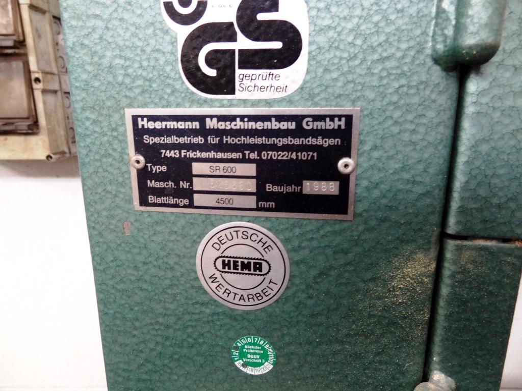 Machines for the manufacturing of foamed <br>and injected attachments and spare parts <br>for the automotive sector-2