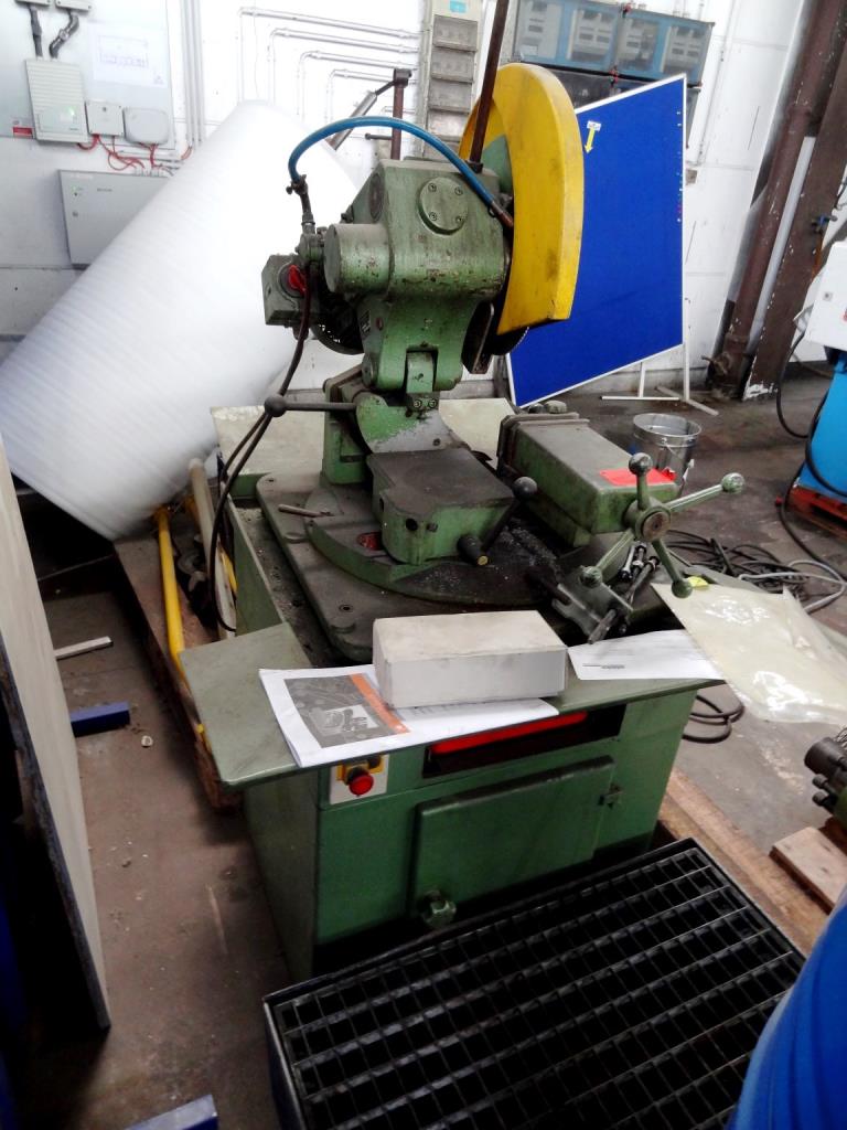 Machines for the manufacturing of foamed <br>and injected attachments and spare parts <br>for the automotive sector-1