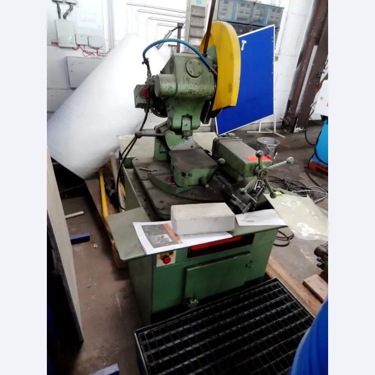 Machines for the manufacturing of foamed <br>and injected attachments and spare parts <br>for the automotive sector-1