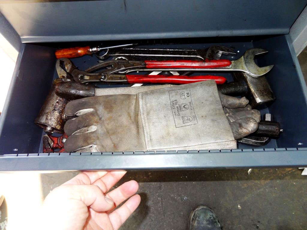 Máquinas para a produção de peças (complementares) para automóveis espumadas e moldadas por injeção-6