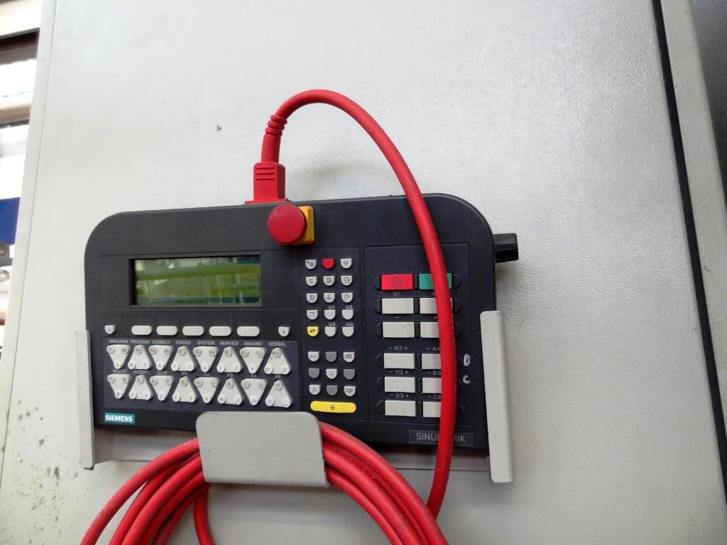 Machines for the manufacturing of foamed <br>and injected attachments and spare parts <br>for the automotive sector-12