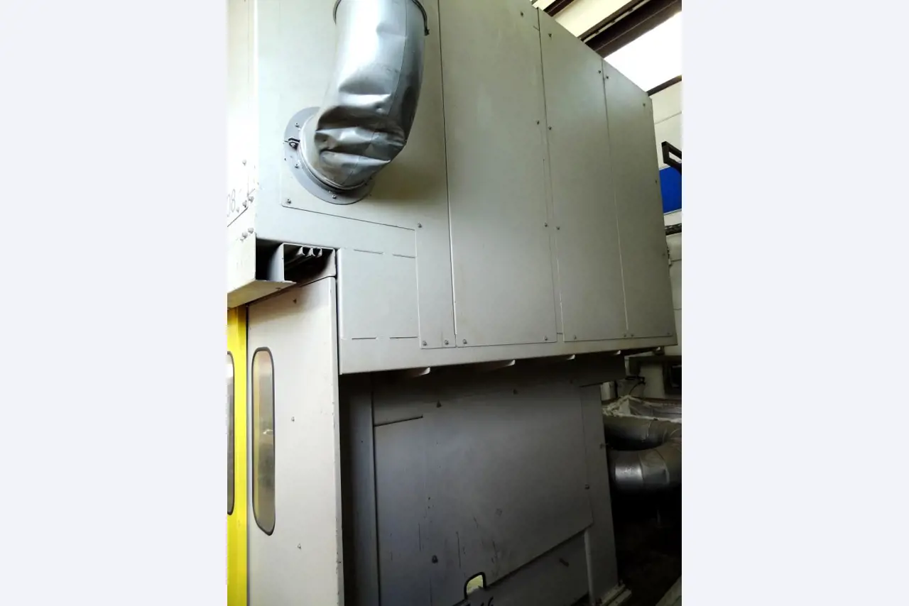 Machines for the manufacturing of foamed <br>and injected attachments and spare parts <br>for the automotive sector-14