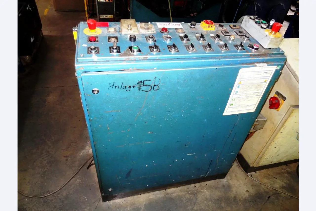 Machines for the manufacturing of foamed <br>and injected attachments and spare parts <br>for the automotive sector-5