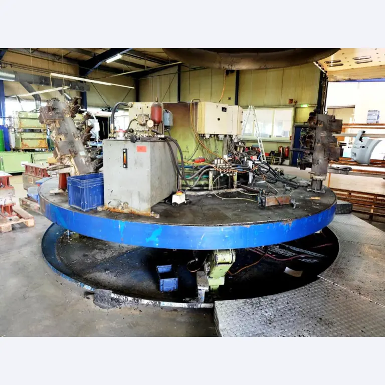 Machines for the manufacturing of foamed <br>and injected attachments and spare parts <br>for the automotive sector-12