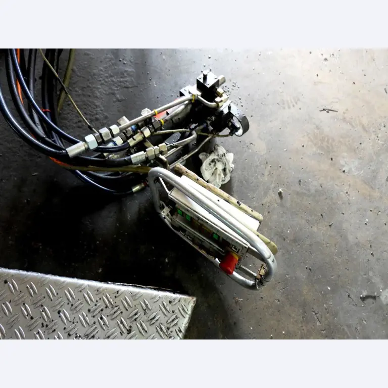 Machines for the manufacturing of foamed <br>and injected attachments and spare parts <br>for the automotive sector-13