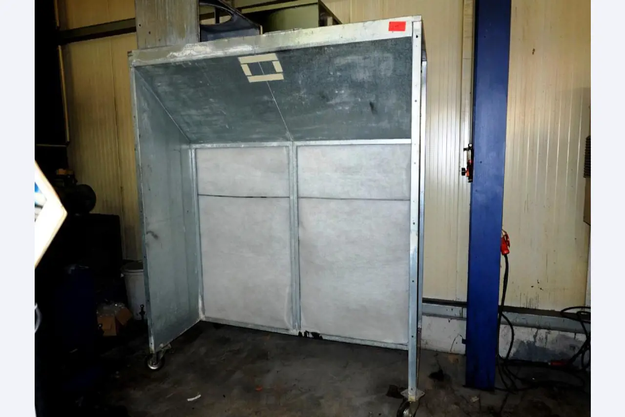 Machines for the manufacturing of foamed <br>and injected attachments and spare parts <br>for the automotive sector-6