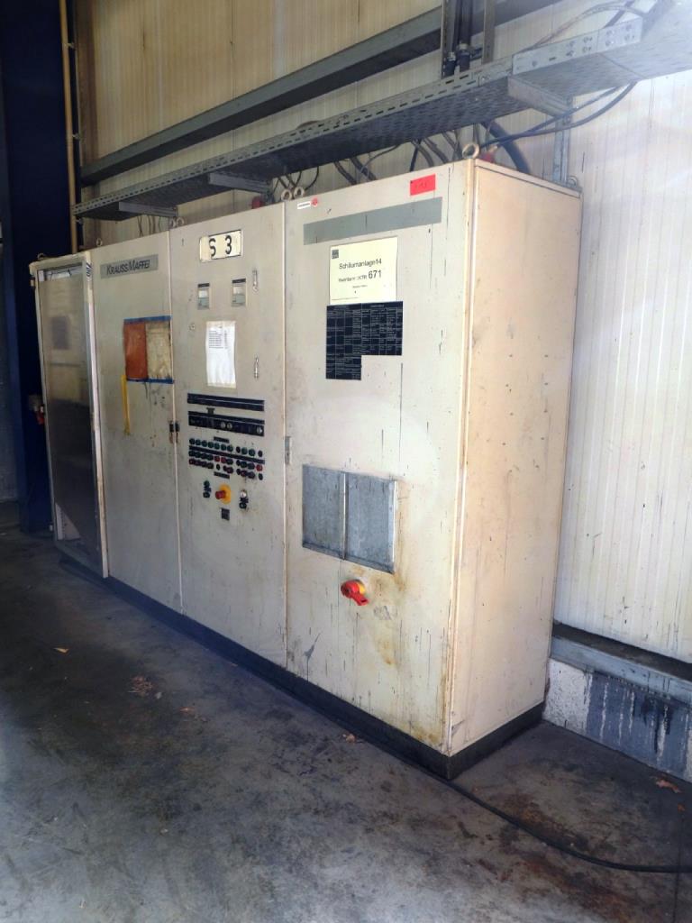 Machines for the manufacturing of foamed <br>and injected attachments and spare parts <br>for the automotive sector-9