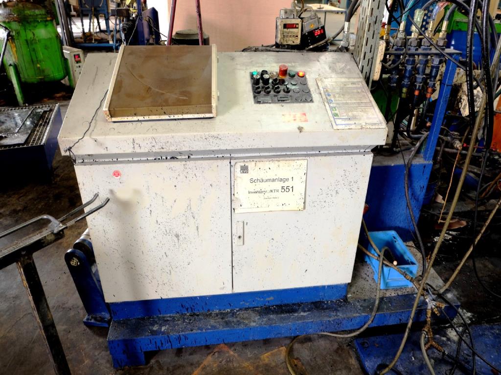 Machines for the manufacturing of foamed <br>and injected attachments and spare parts <br>for the automotive sector-15