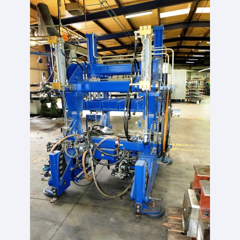 Machines voor het vervaardigen van geschuimde en geïnjecteerde (reserve)onderdelen voor de automobielsector
-6