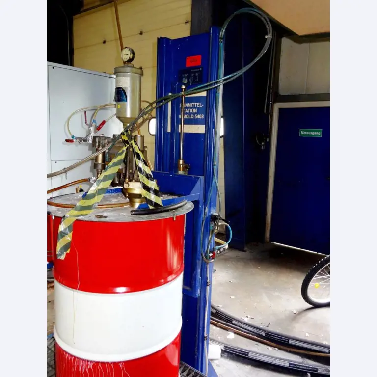 Machines pour la fabrication de pièces (rapportées) automobiles moussées et injectées-1