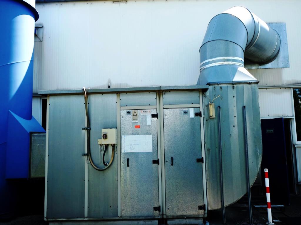 Machines for the manufacturing of foamed <br>and injected attachments and spare parts <br>for the automotive sector-3