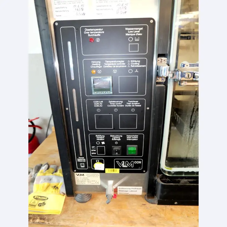 Machines for the manufacturing of foamed <br>and injected attachments and spare parts <br>for the automotive sector-6