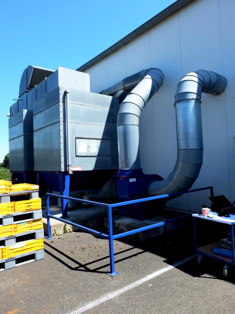 Machines for the manufacturing of foamed <br>and injected attachments and spare parts <br>for the automotive sector-1