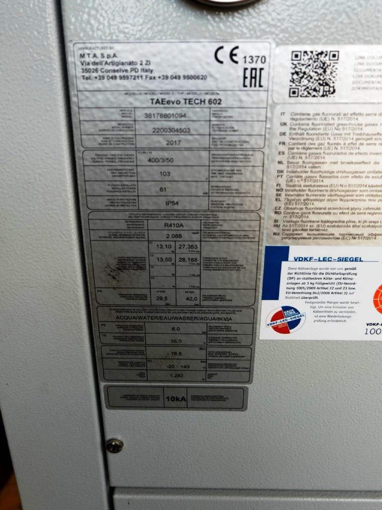 Machines for the manufacturing of foamed <br>and injected attachments and spare parts <br>for the automotive sector-2