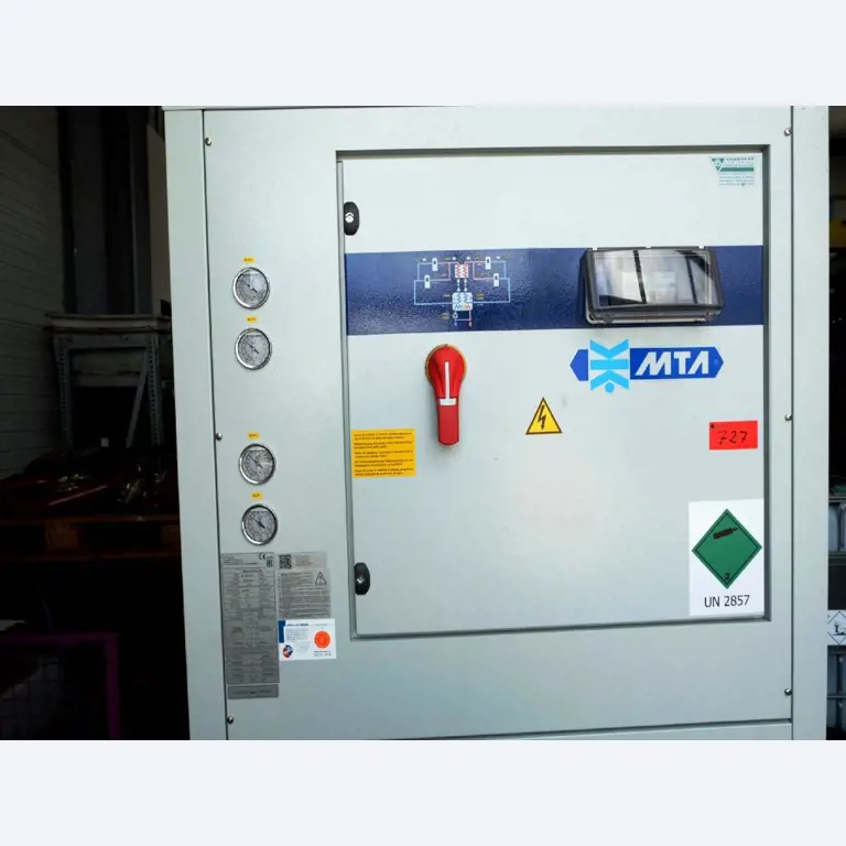 Machines for the manufacturing of foamed <br>and injected attachments and spare parts <br>for the automotive sector-3