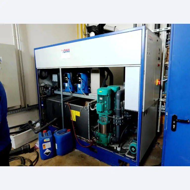 Machines for the manufacturing of foamed <br>and injected attachments and spare parts <br>for the automotive sector-4