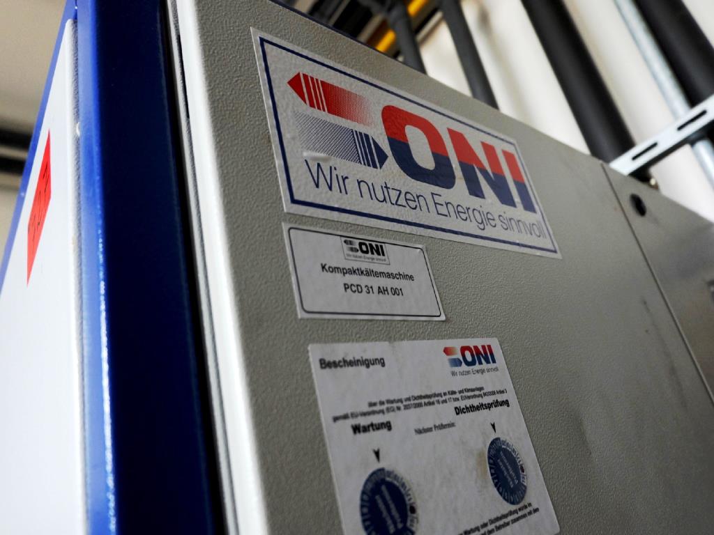 Machines for the manufacturing of foamed <br>and injected attachments and spare parts <br>for the automotive sector-6