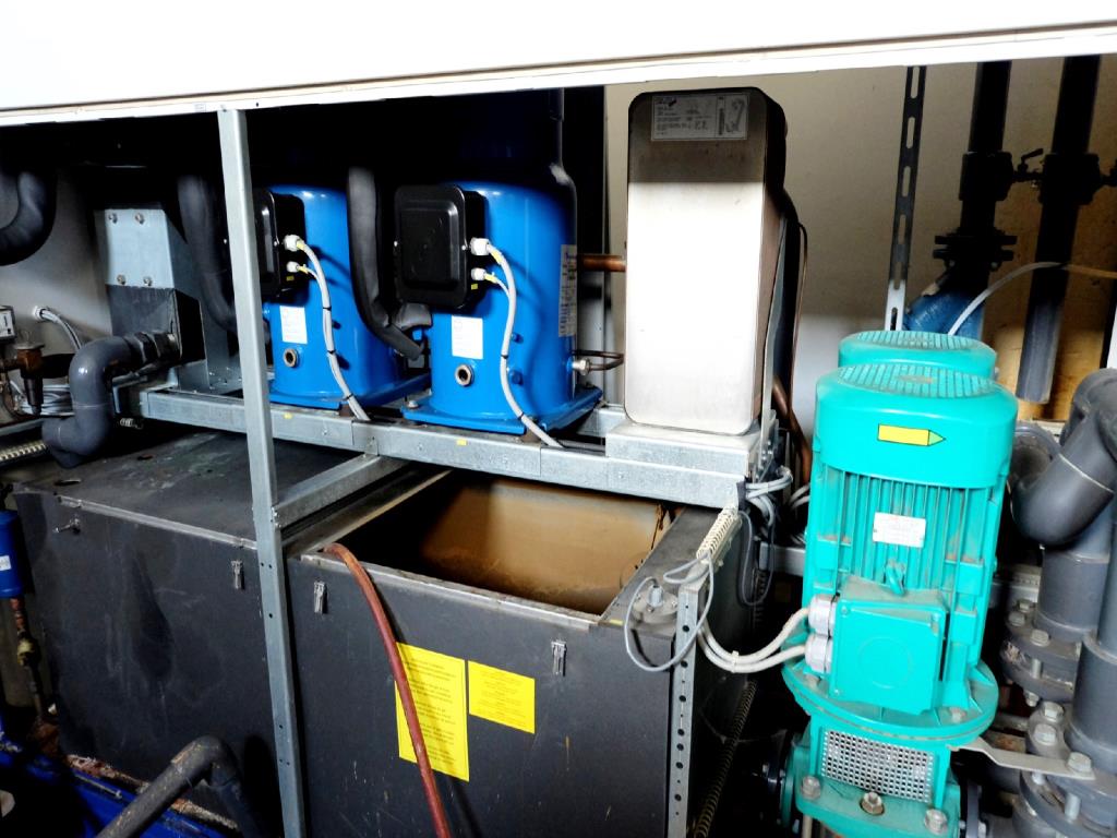 Machines for the manufacturing of foamed <br>and injected attachments and spare parts <br>for the automotive sector-7