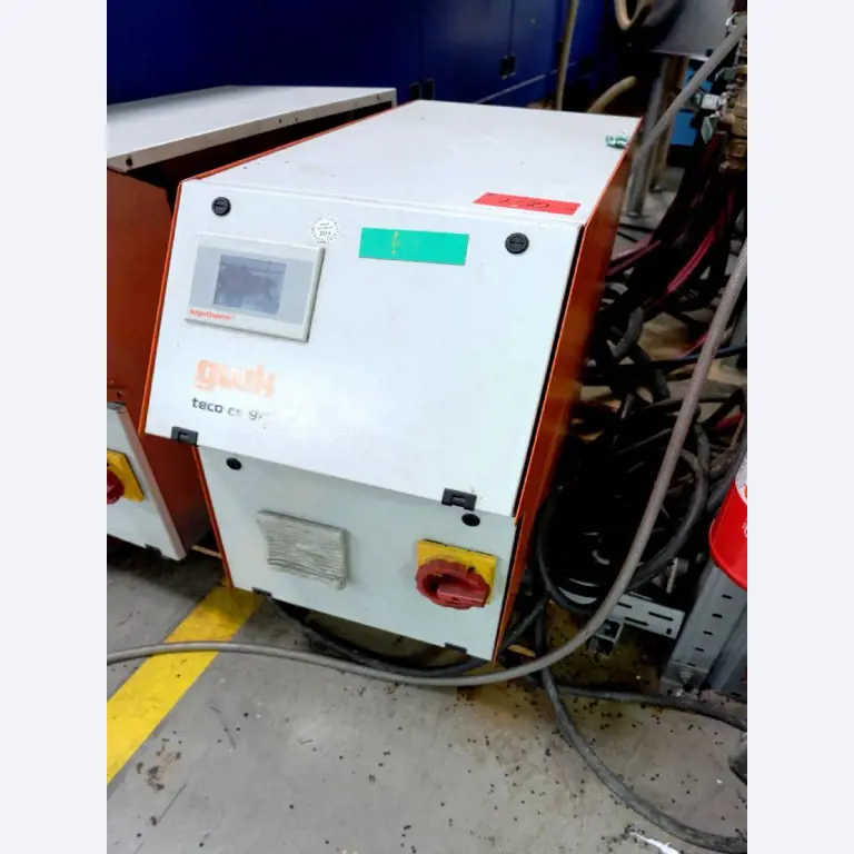 Machines for the manufacturing of foamed <br>and injected attachments and spare parts <br>for the automotive sector-1