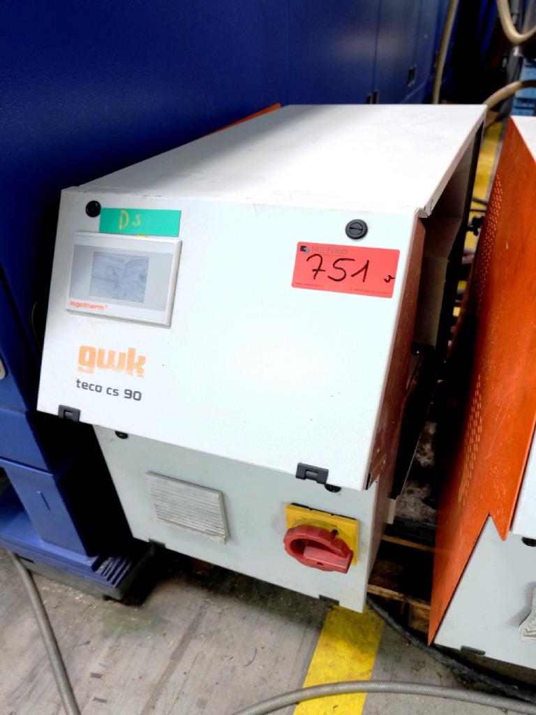 Machines for the manufacturing of foamed <br>and injected attachments and spare parts <br>for the automotive sector-1