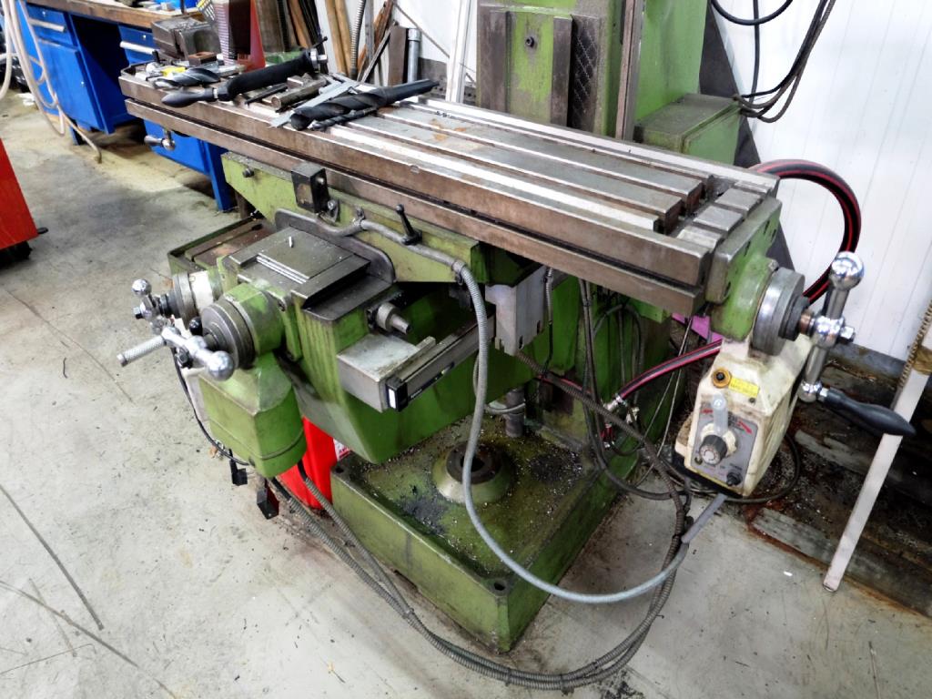 Machines for the manufacturing of foamed <br>and injected attachments and spare parts <br>for the automotive sector-4