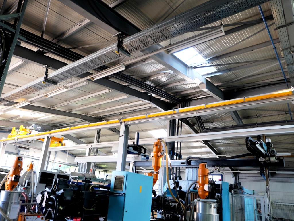 Machines for the manufacturing of foamed <br>and injected attachments and spare parts <br>for the automotive sector-7