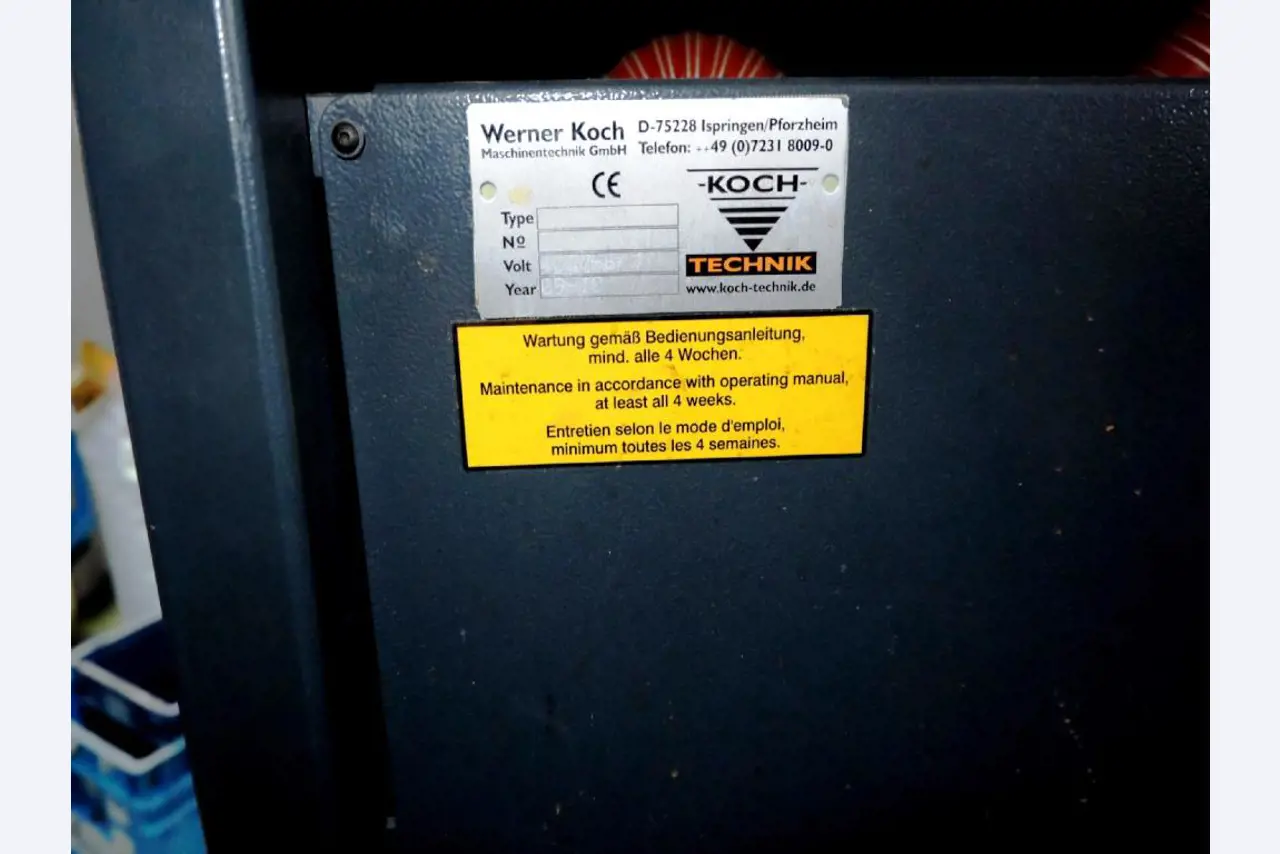 Machines for the manufacturing of foamed <br>and injected attachments and spare parts <br>for the automotive sector-4