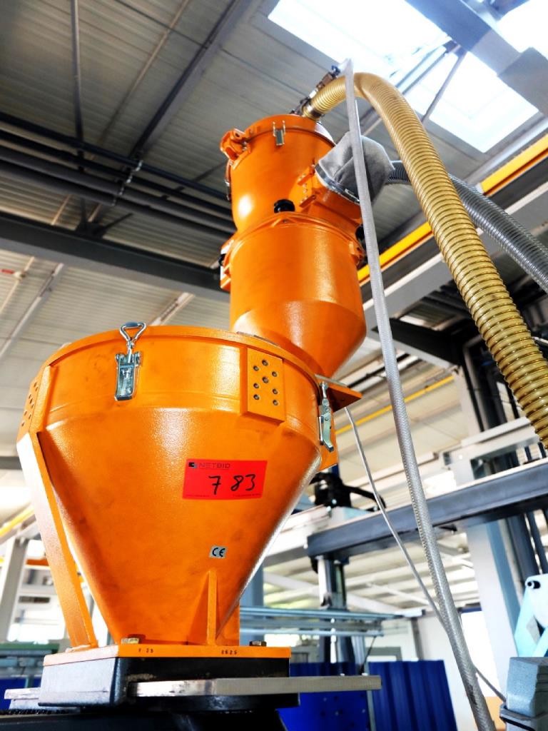 Machines for the manufacturing of foamed <br>and injected attachments and spare parts <br>for the automotive sector-5