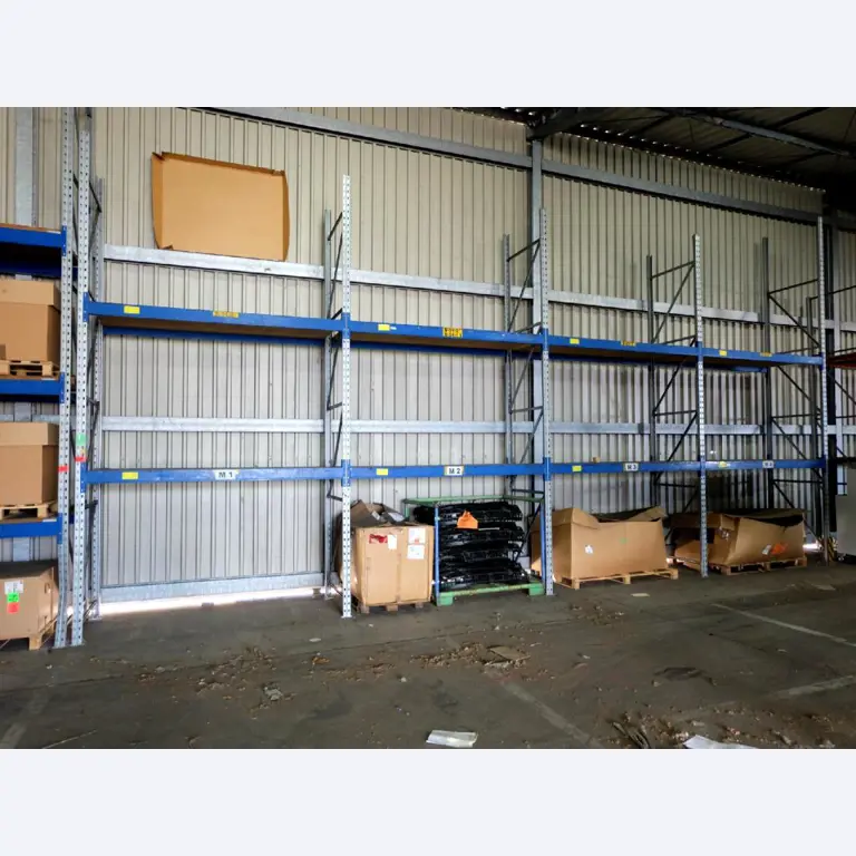 Machines pour la fabrication de pièces (rapportées) automobiles moussées et injectées-3