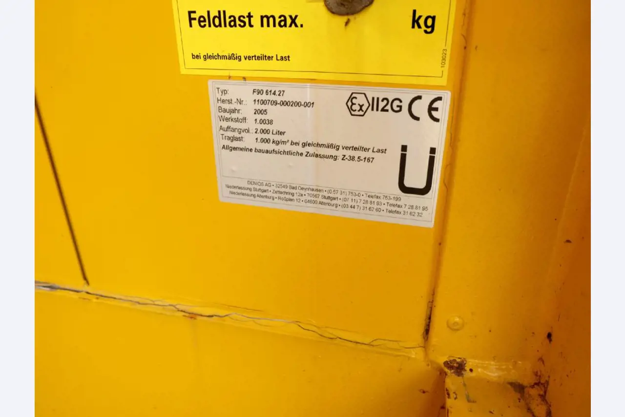 Machines pour la fabrication de pièces (rapportées) automobiles moussées et injectées-2