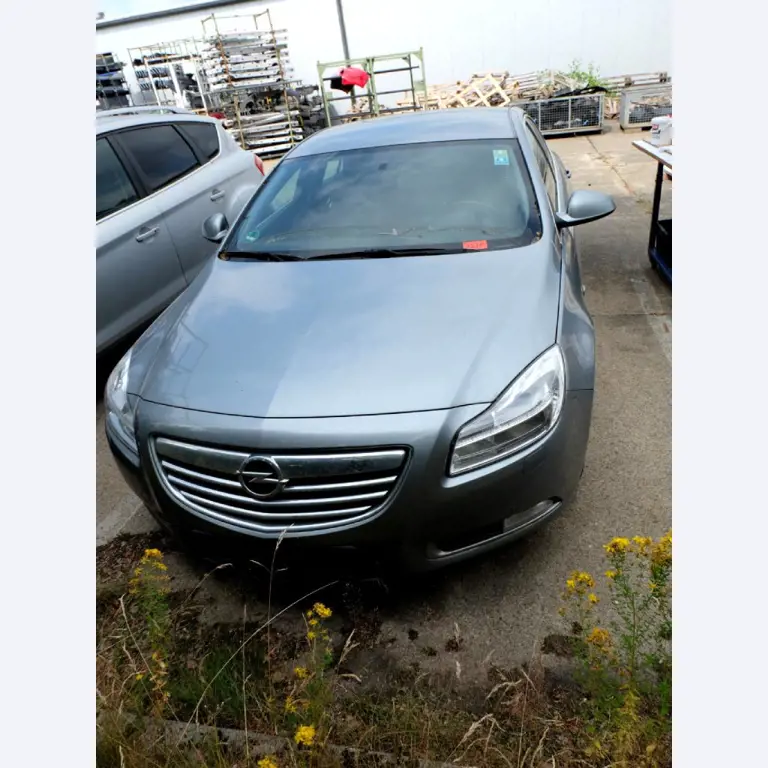 Machines pour la fabrication de pièces (rapportées) automobiles moussées et injectées-2