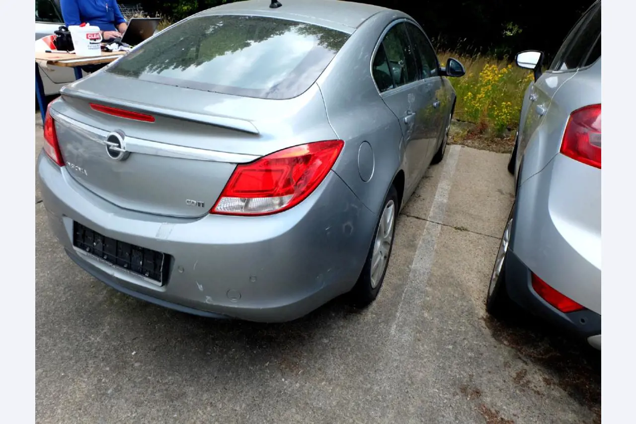 Machines pour la fabrication de pièces (rapportées) automobiles moussées et injectées-5