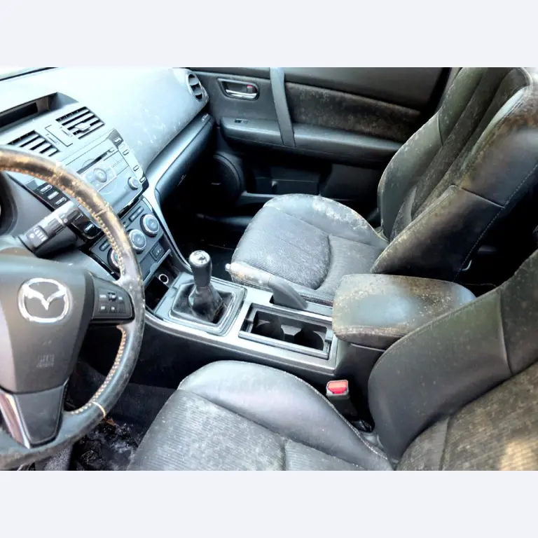 Machines for the manufacturing of foamed <br>and injected attachments and spare parts <br>for the automotive sector-11