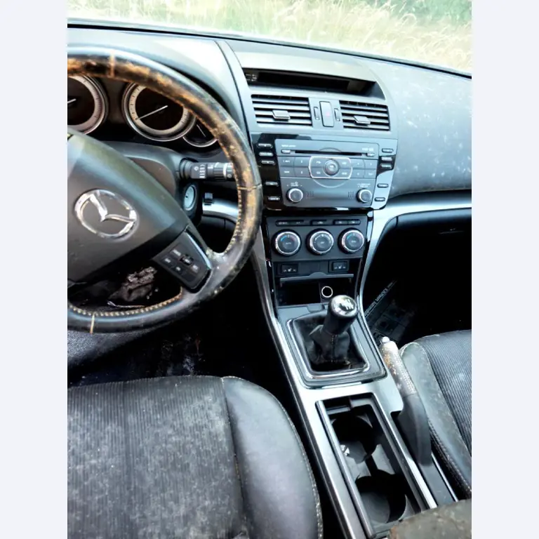 Machines for the manufacturing of foamed <br>and injected attachments and spare parts <br>for the automotive sector-12