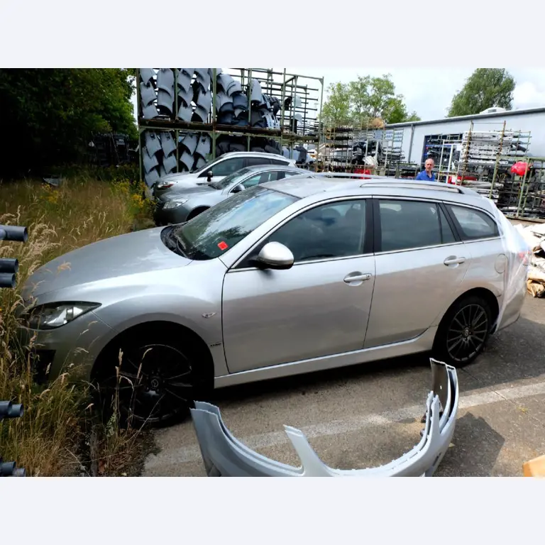 Machines for the manufacturing of foamed <br>and injected attachments and spare parts <br>for the automotive sector-1