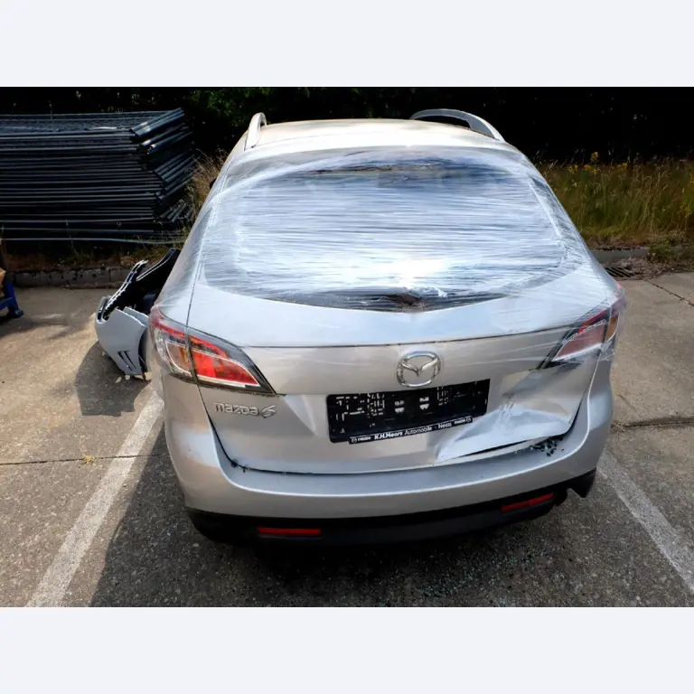 Machines for the manufacturing of foamed <br>and injected attachments and spare parts <br>for the automotive sector-2