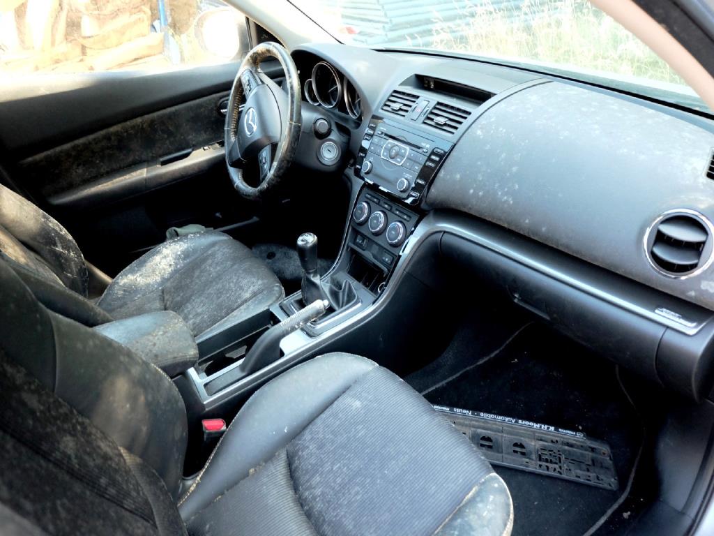 Machines for the manufacturing of foamed <br>and injected attachments and spare parts <br>for the automotive sector-8