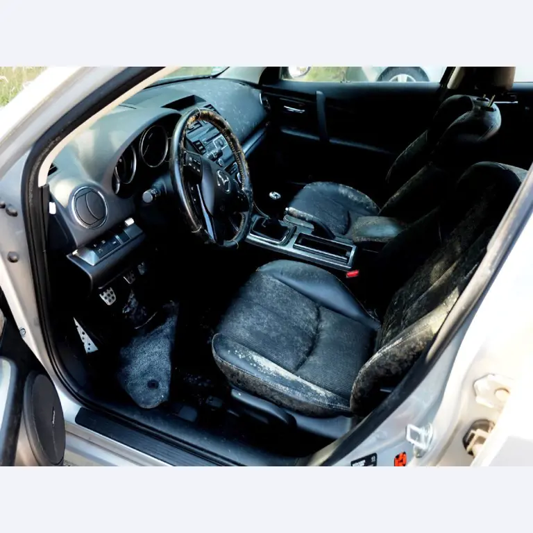 Machines for the manufacturing of foamed <br>and injected attachments and spare parts <br>for the automotive sector-9