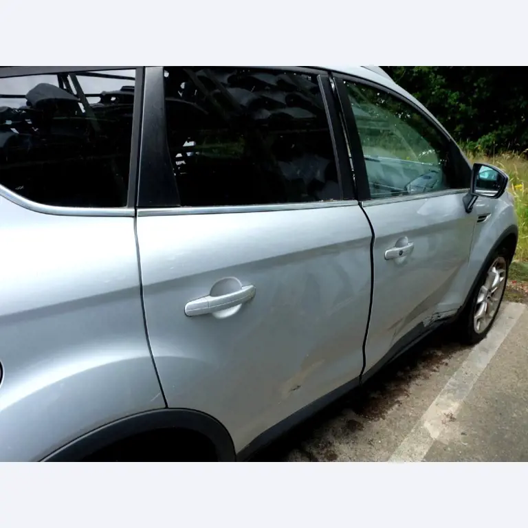 Machines for the manufacturing of foamed <br>and injected attachments and spare parts <br>for the automotive sector-4