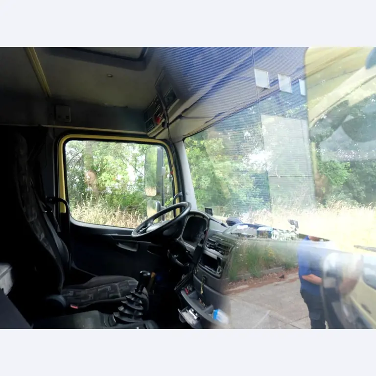 Machines for the manufacturing of foamed <br>and injected attachments and spare parts <br>for the automotive sector-6